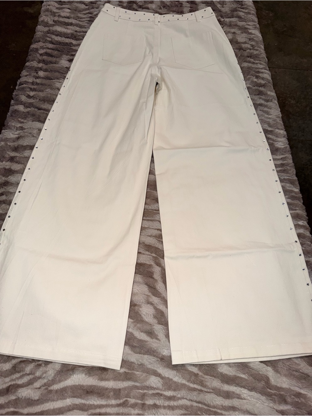 Able brand Off white Wide-Leg Women’s Pants with Side Rhinestone Detail